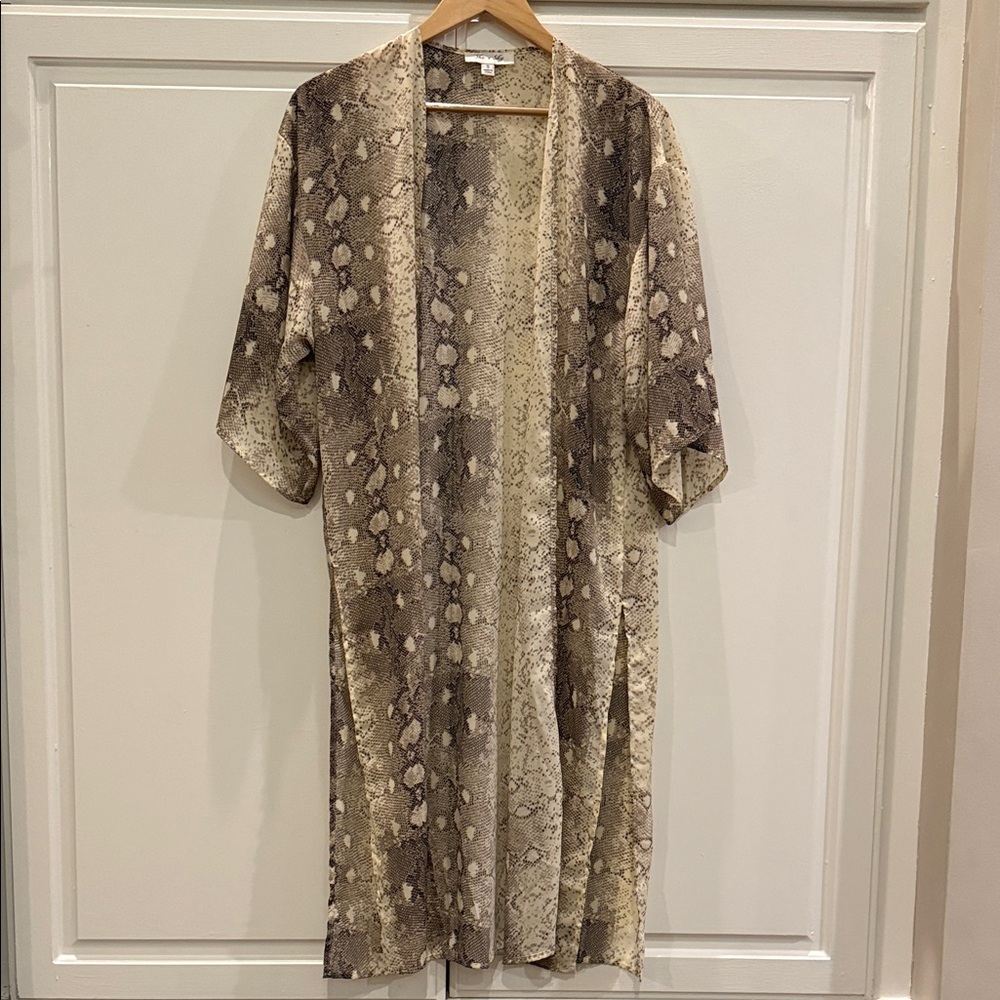 She + Sky Animal Print Kimono
